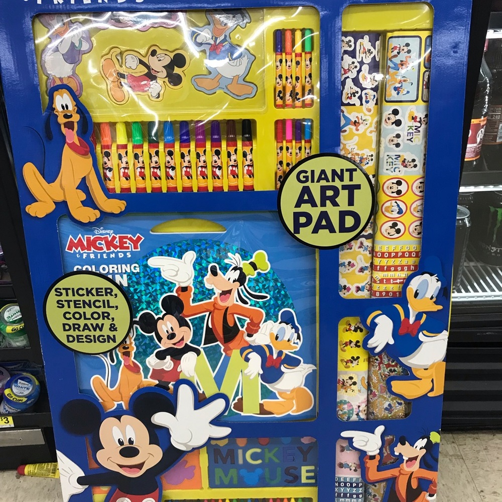 Mickey Mouse art set